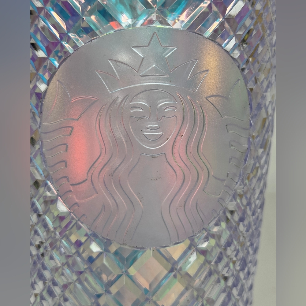 Starbucks 2022 - 24oz. Iridescent Lavender Diamond-Cut Cold Cup"Limited Edition" - Picture 5 of 9